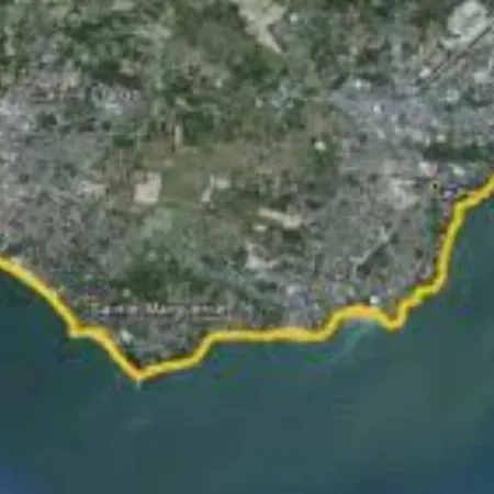 Face Au Pied Des Commerces アパート *